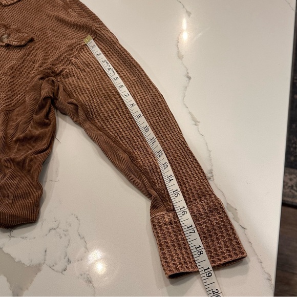 Zenana Thermal Button Down Shirt Womens Size L / XL Brown Cotton Waffle Stretch - Picture 9 of 10